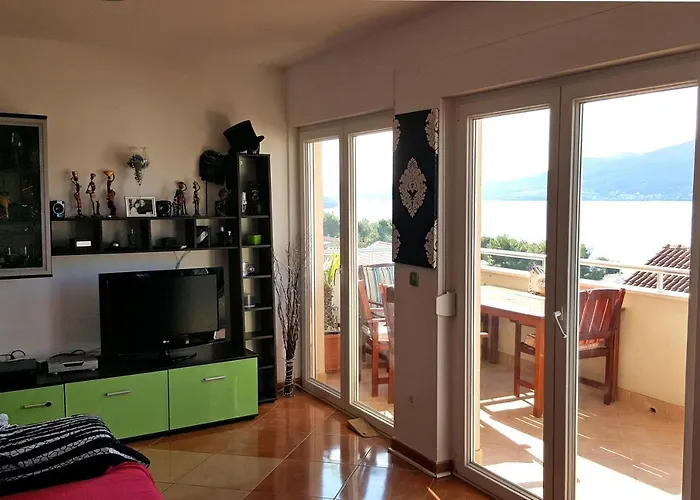 Apartment With A Parking Space Okrug Gornji, Ciovo - 12235