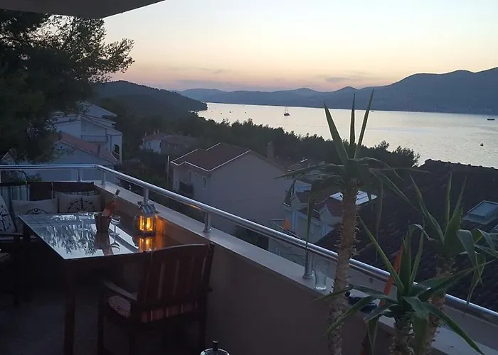 Apartment With A Parking Space Okrug Gornji, Ciovo - 12235